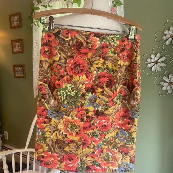 Talbots Red and Brown Mini Pencil Skirt Casual - Picture 2 of 5